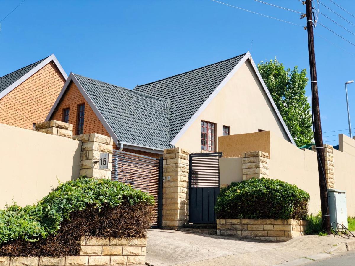 Blue Crane Guesthouse Maseru Exterior photo